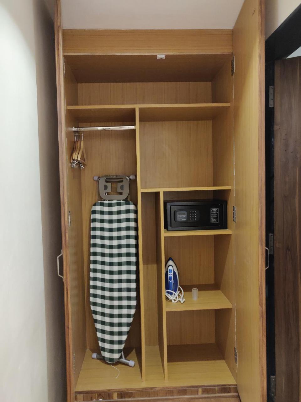 Sai Neem Tree Hotel 쉬르디 외부 사진