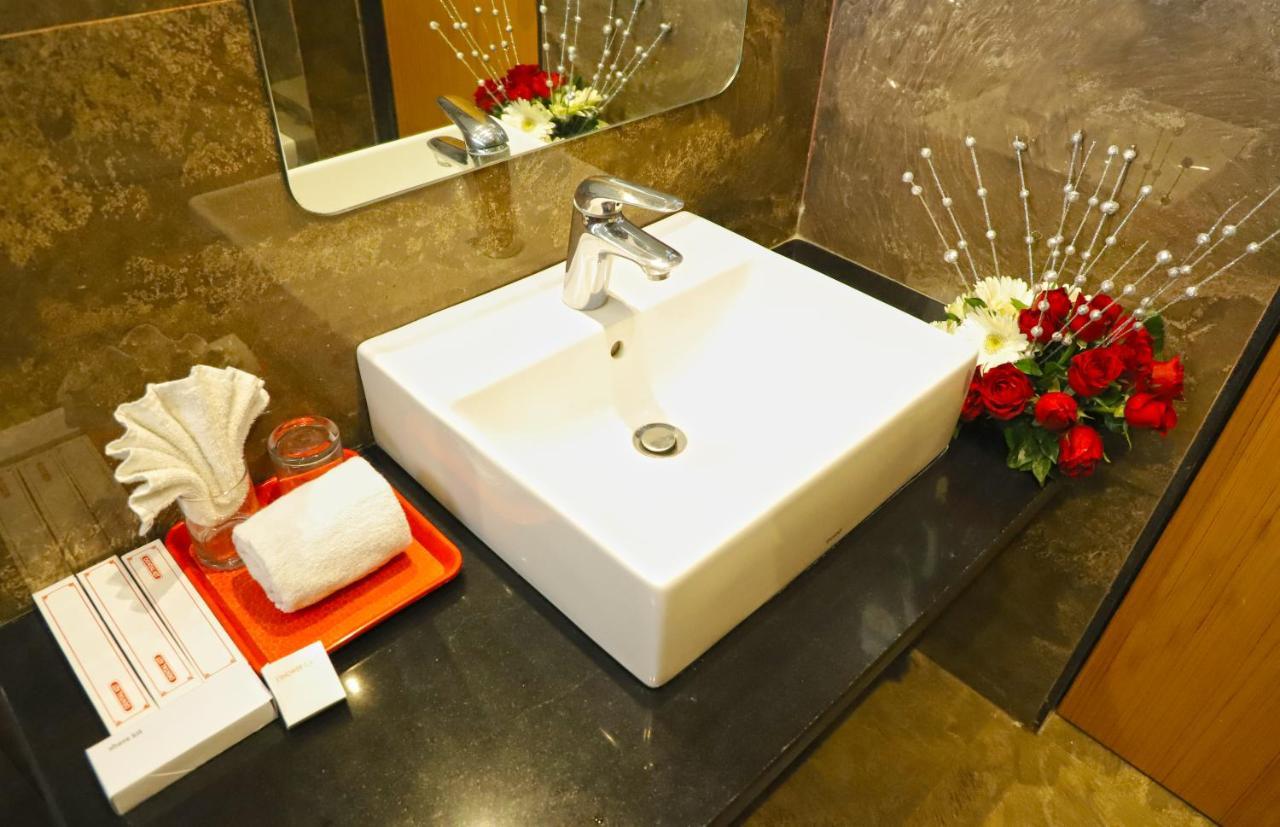 Sai Neem Tree Hotel 쉬르디 외부 사진