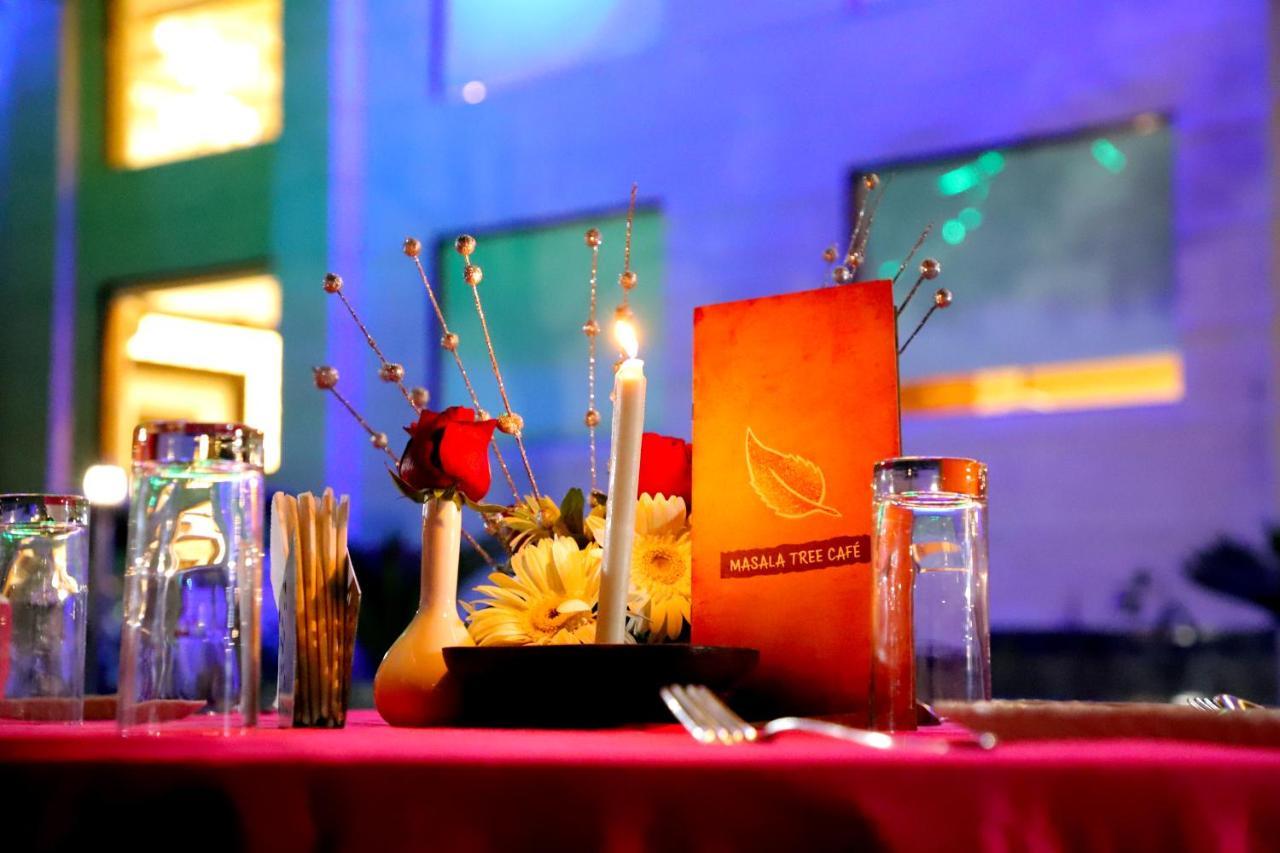 Sai Neem Tree Hotel 쉬르디 외부 사진